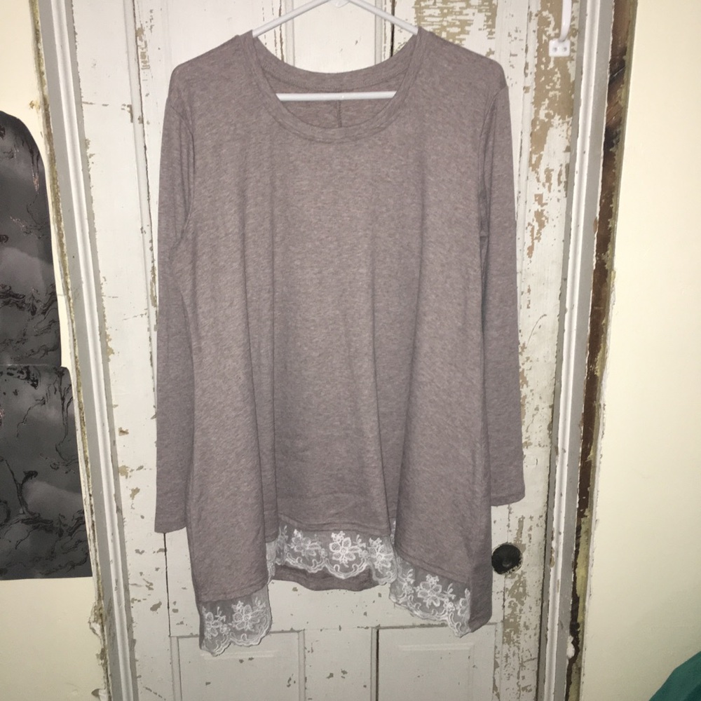 Lace hem tunic